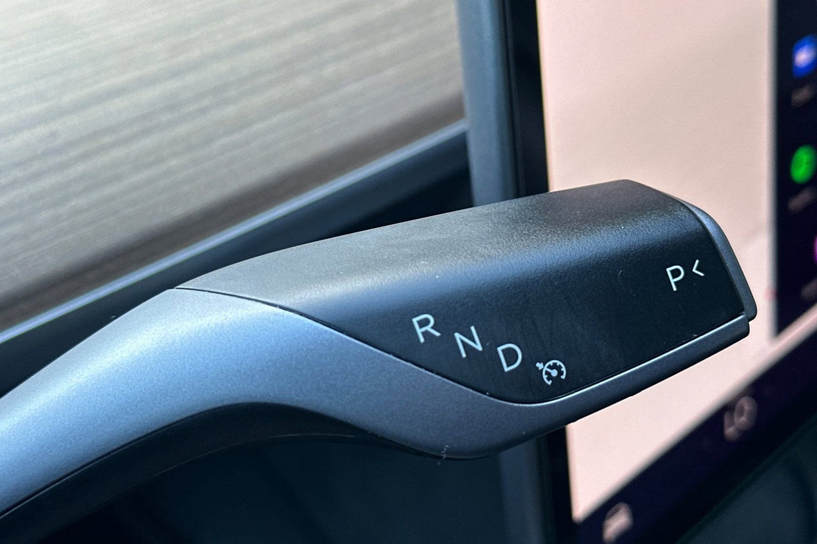 Used 2023 Tesla Model 3 Standard Range image 18