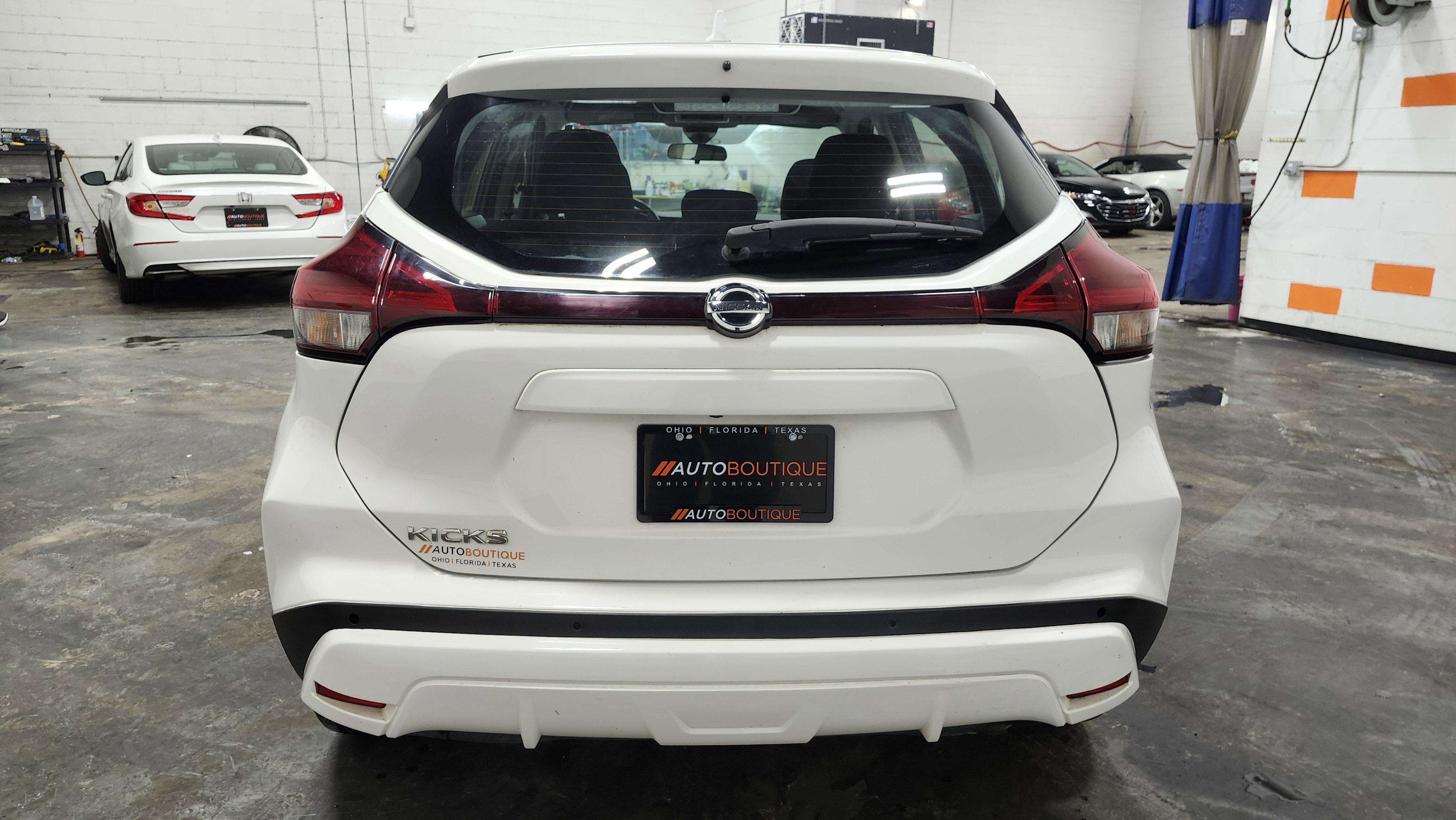 Used 2021 Nissan Kicks S image 14