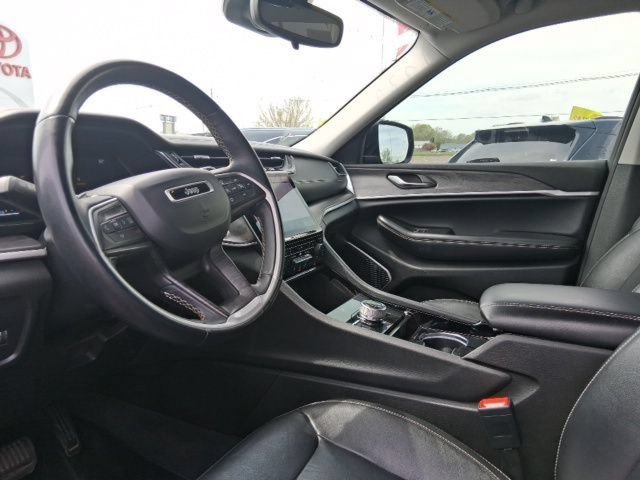 Used 2021 Jeep Grand Cherokee L Limited AWD/4WD image 16