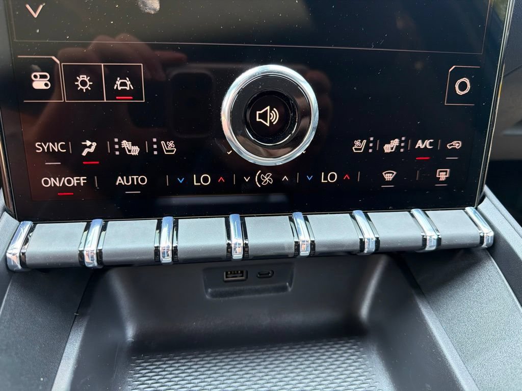 New 2027 GMC Terrain Elevation w/ Elevation Premium Package AWD/4WD image 29