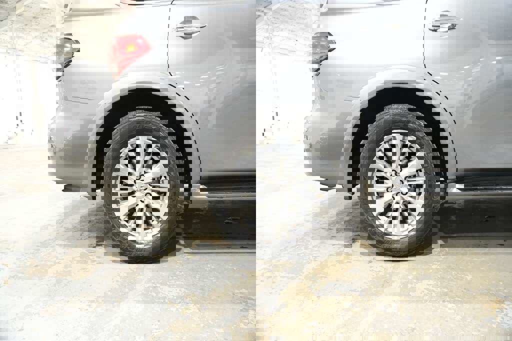 Used 2017 INFINITI QX80 image 13