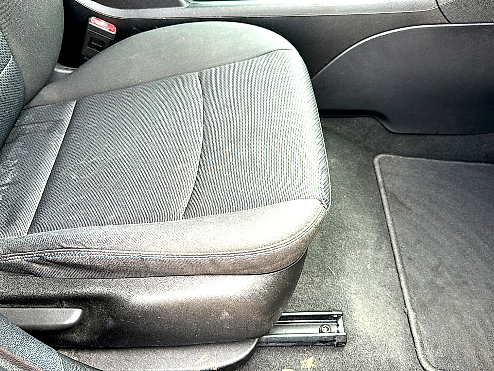 Used 2018 Chevrolet Cruze LT FWD image 25