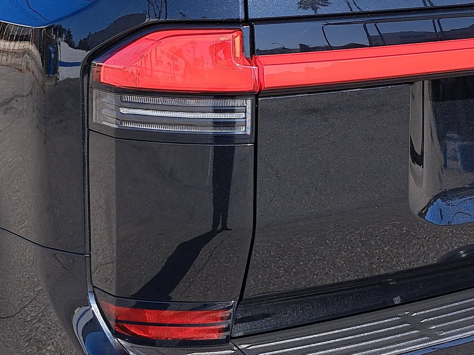 Used 2024 Lexus GX 550 w/ Accessory Package (31) AWD/4WD image 38