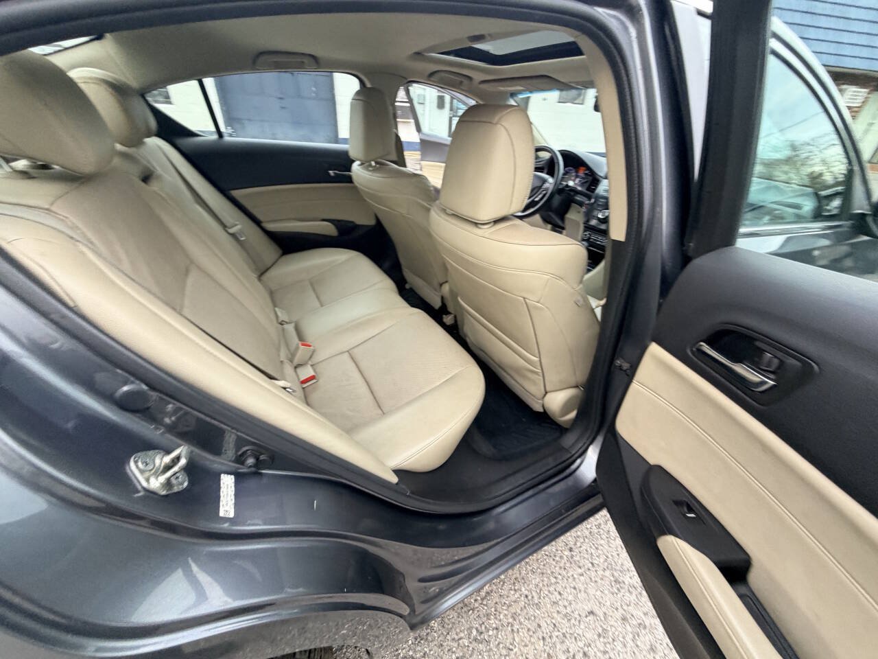 Used 2014 Acura ILX w/ Premium Package FWD image 16
