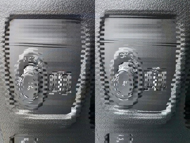 New 2025 Jeep Grand Cherokee L Limited w/ Trailer Tow Package image 14