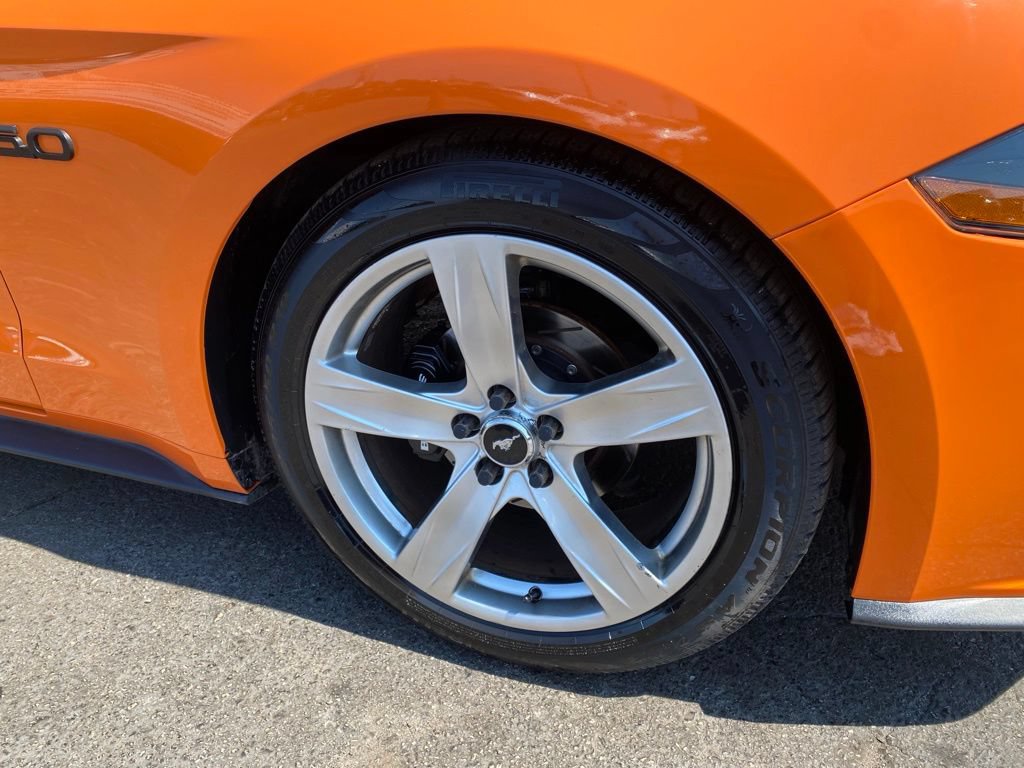 Used 2020 Ford Mustang GT Premium w/ GT Performance Package RWD image 30