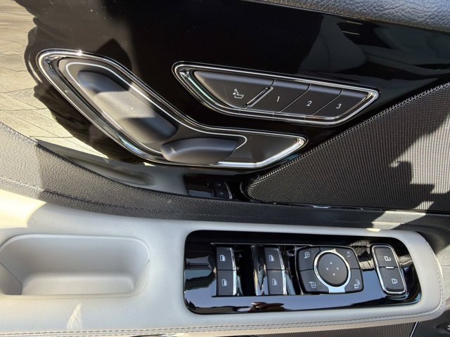 New 2026 Lincoln Aviator 2WD image 10