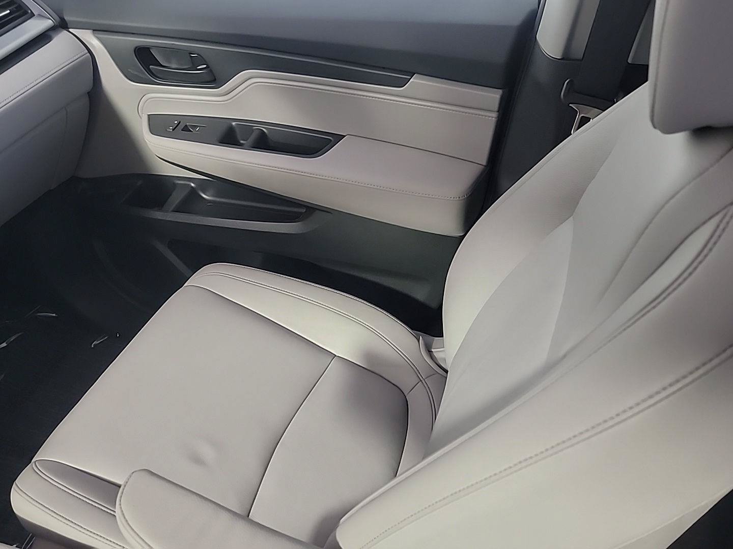 Certified 2023 Honda Odyssey EX-L image 24