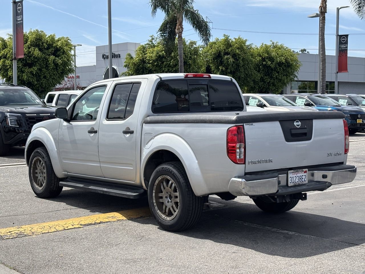 Certified 2016 Nissan Frontier SV image 4