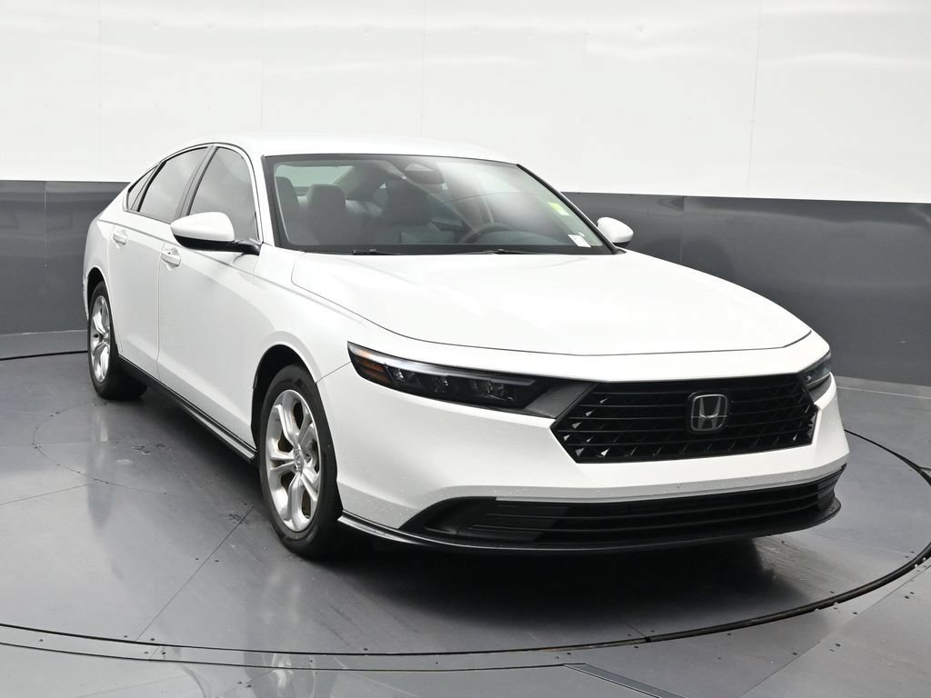 Used 2023 Honda Accord LX image 7