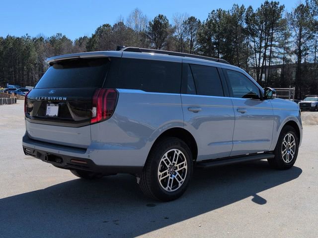 New 2026 Ford Expedition Active image 4