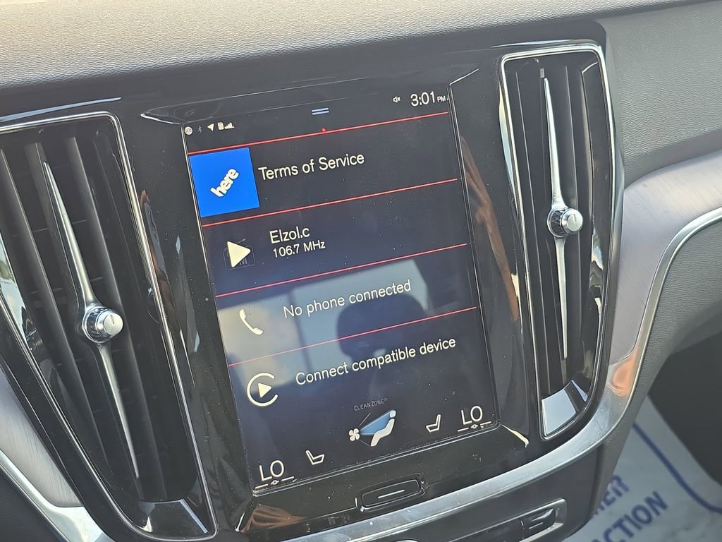 Used 2020 Volvo S60 T5 Momentum image 21