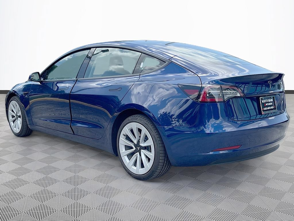 Used 2022 Tesla Model 3 Standard Range RWD image 8