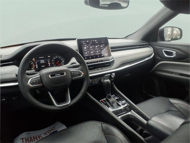 Used 2023 Jeep Compass Latitude w/ Sun and Sound Group image 9