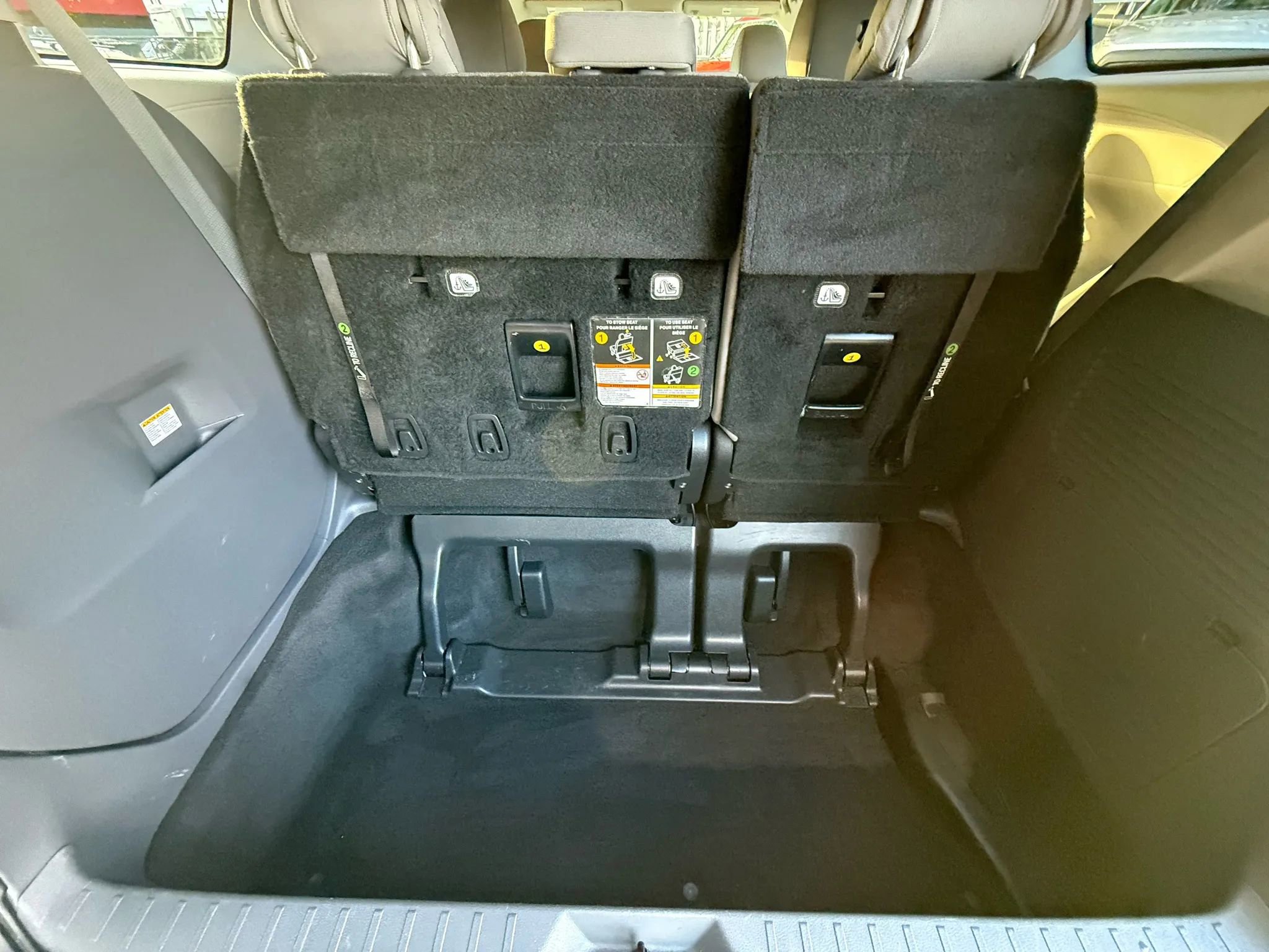 Used 2022 Toyota Sienna LE image 18
