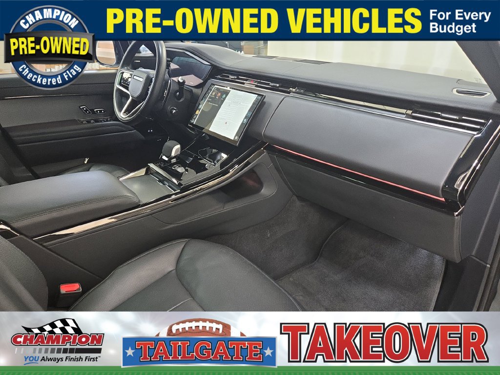 Used 2025 Land Rover Range Rover Sport SE AWD/4WD image 25