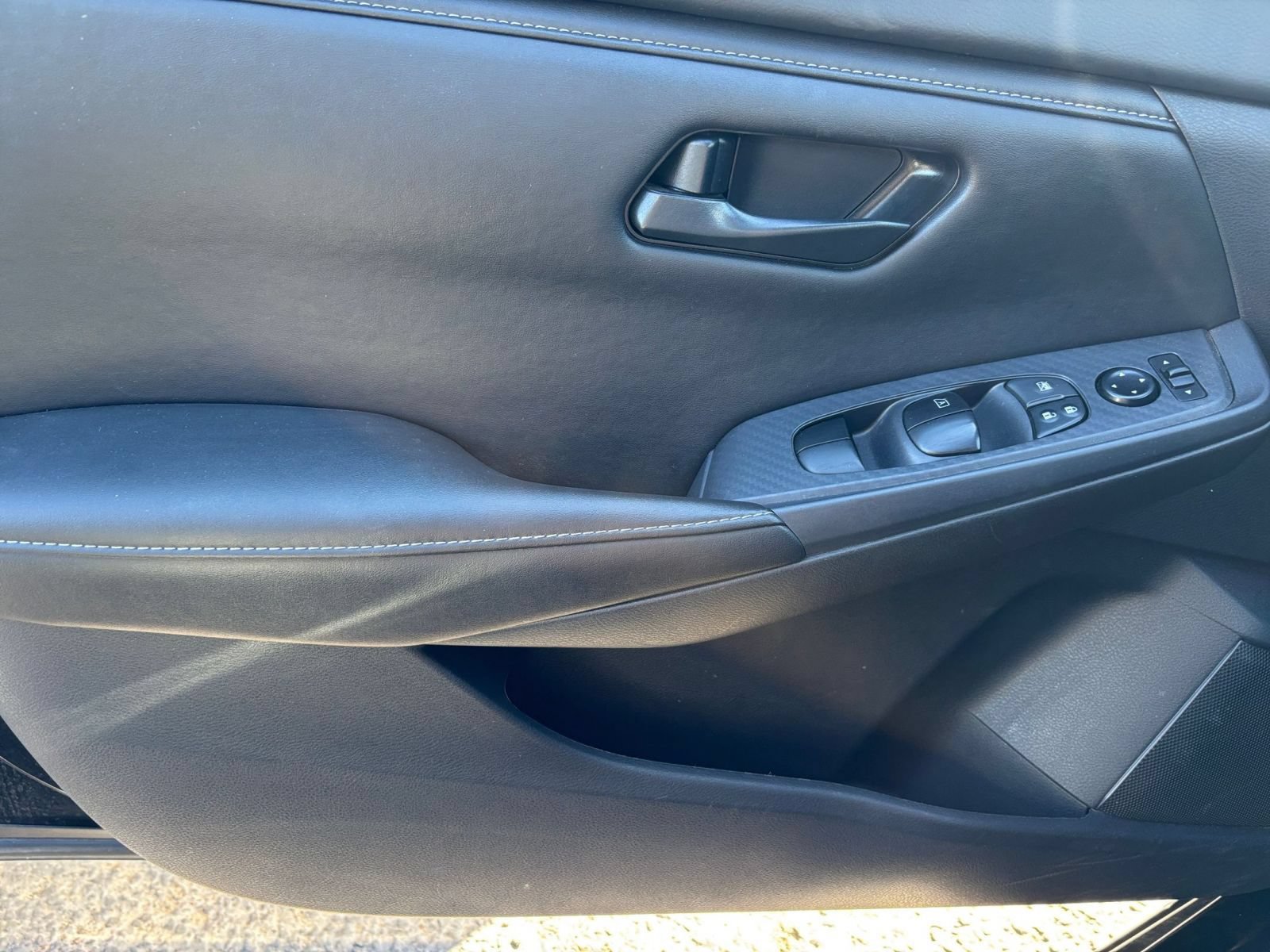 Used 2025 Nissan Sentra S FWD image 18