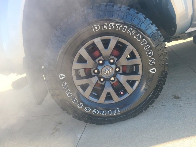 Used 2022 Toyota Tacoma SR5 image 10