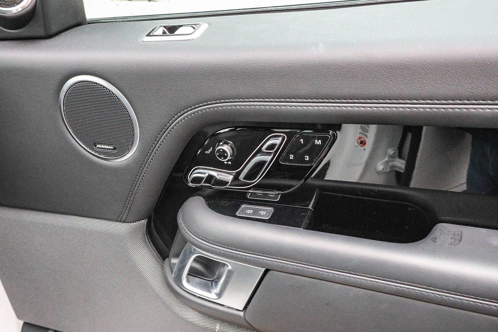 Used 2021 Land Rover Range Rover Westminster Edition image 20