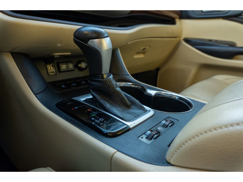 Used 2018 Toyota Highlander Limited Platinum image 26