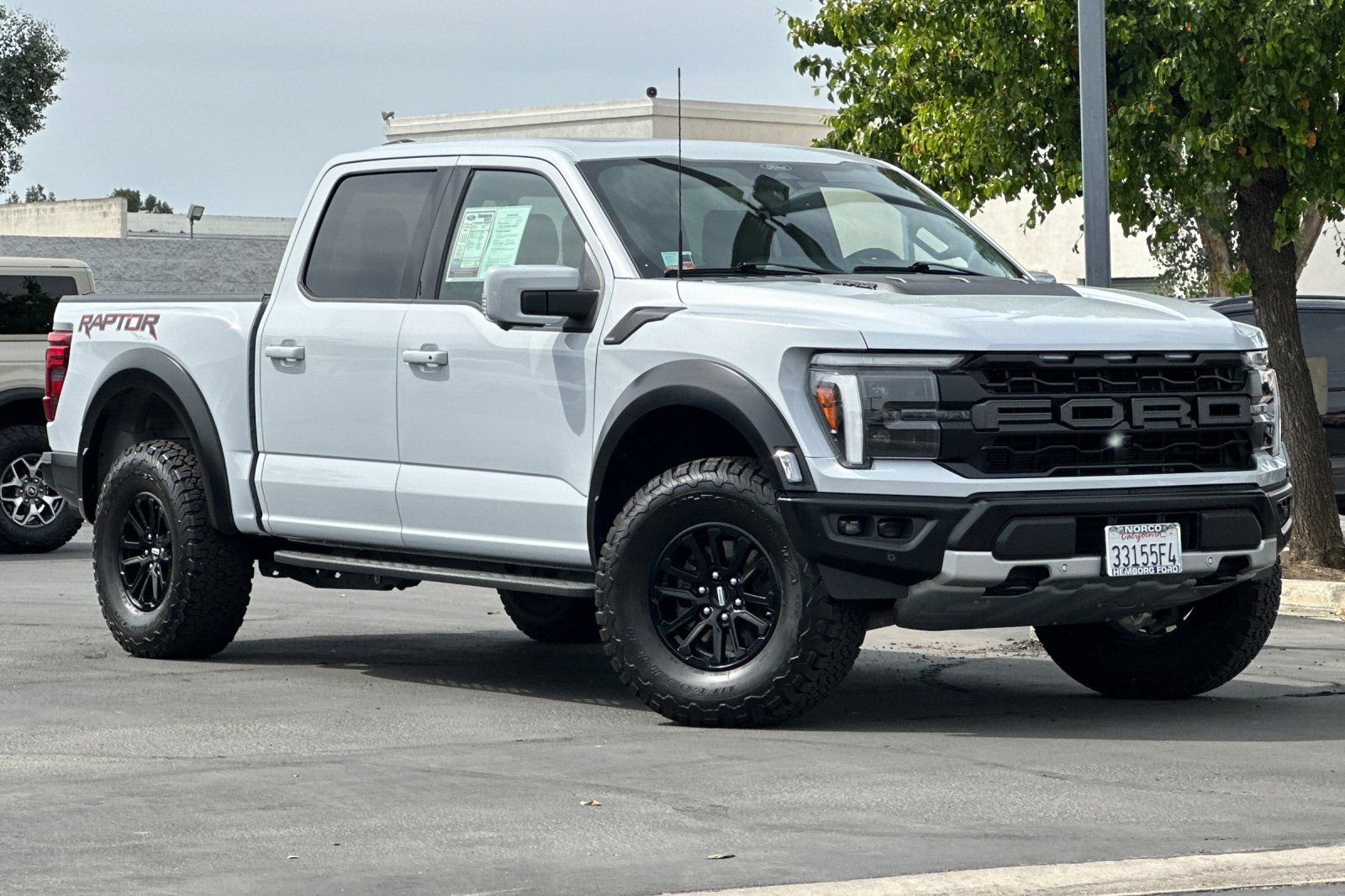 Used 2025 Ford F150 Raptor AWD/4WD image 2