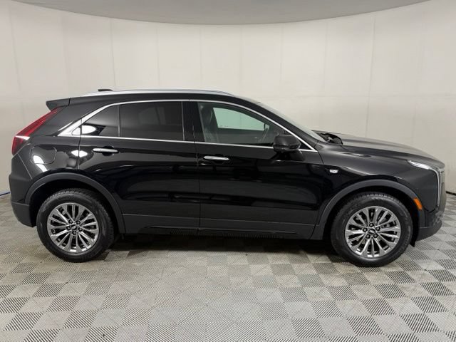 Certified 2025 Cadillac XT4 Premium Luxury FWD image 10