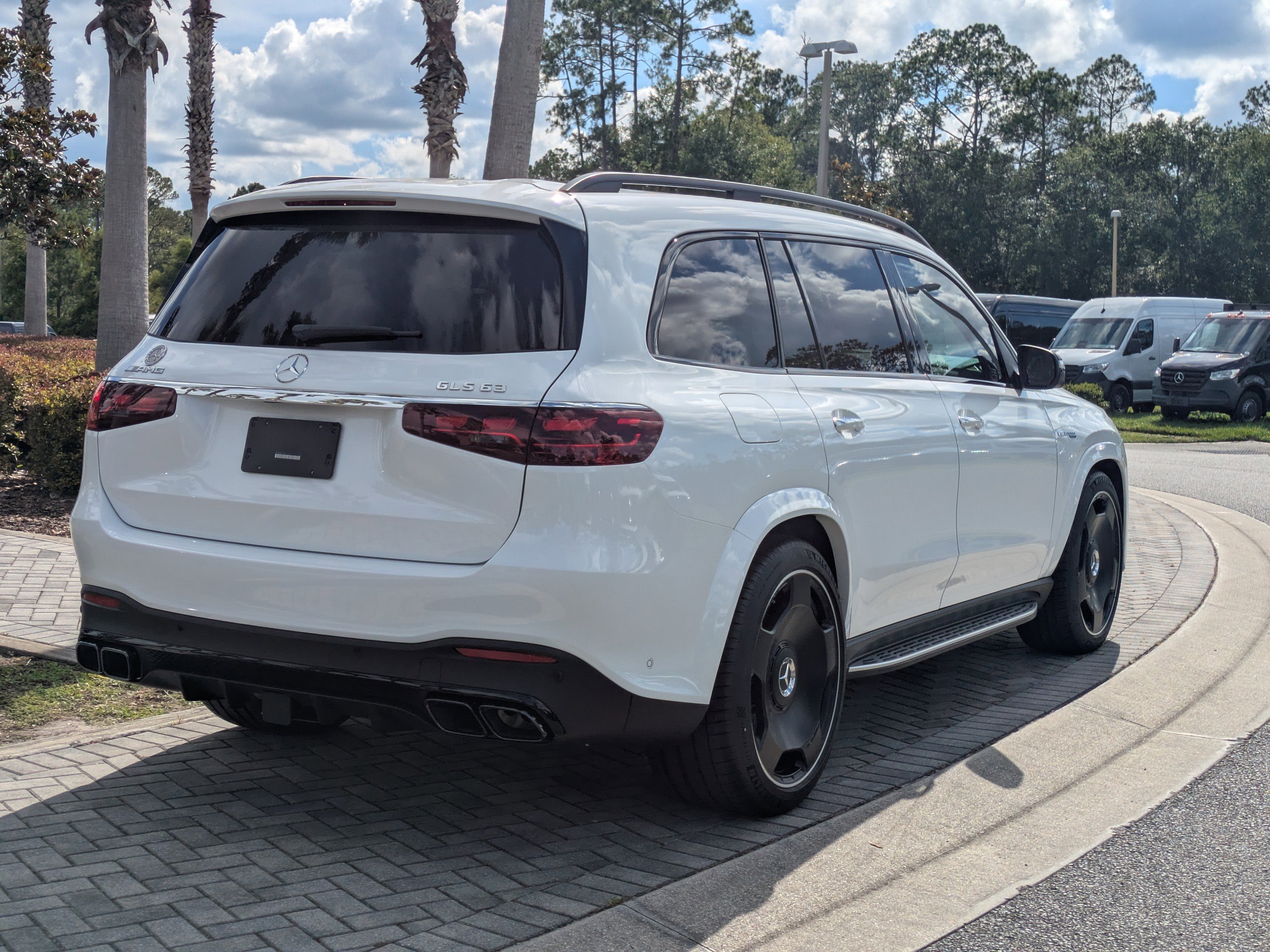 New 2025 Mercedes-Benz GLS 63 AMG 4MATIC image 6