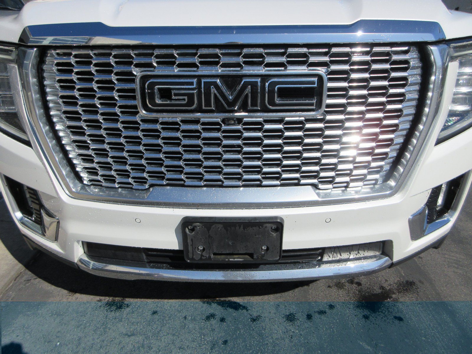 Used 2021 GMC Yukon XL SLT w/ SLT Luxury Plus Package AWD/4WD image 18