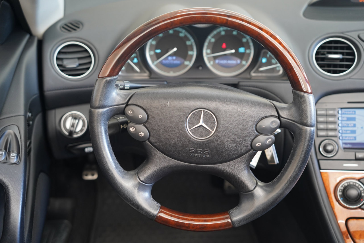 Used 2007 Mercedes-Benz SL 550 image 14