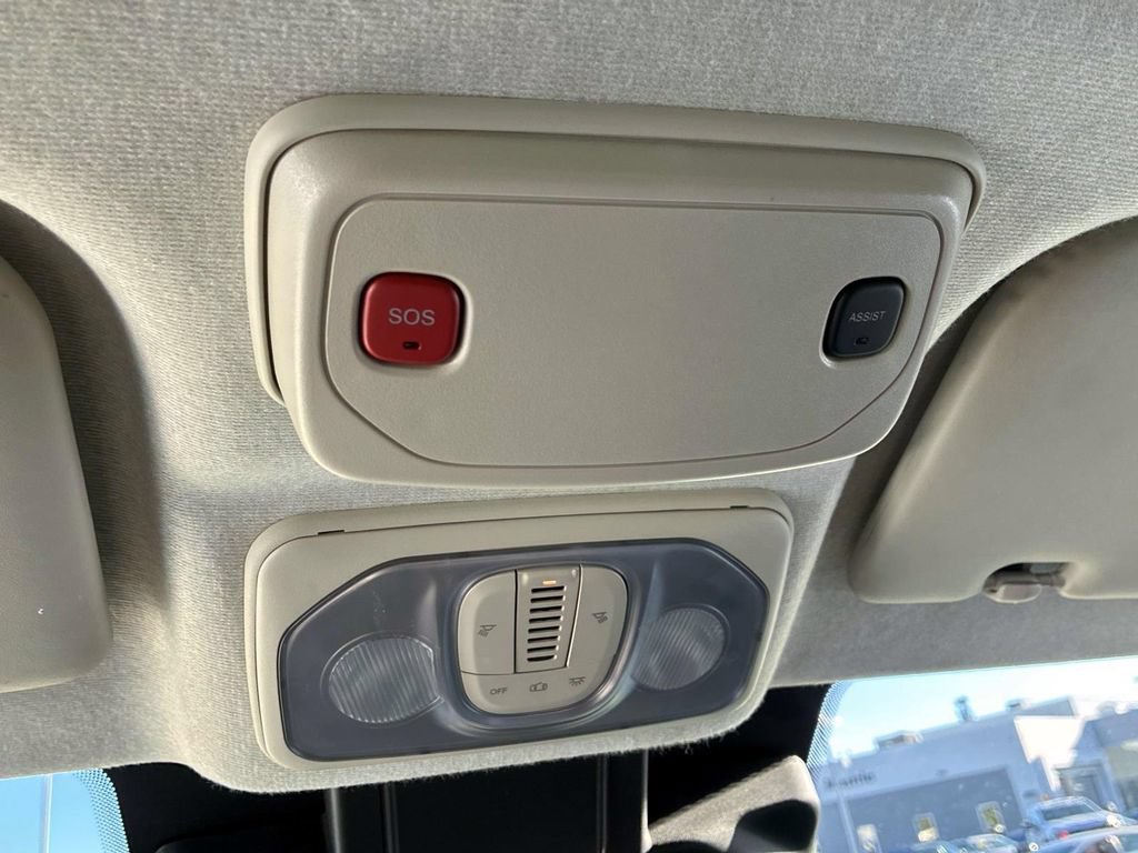 Used 2025 RAM ProMaster 2500 w/ U-Haul Equipment Group FWD image 36