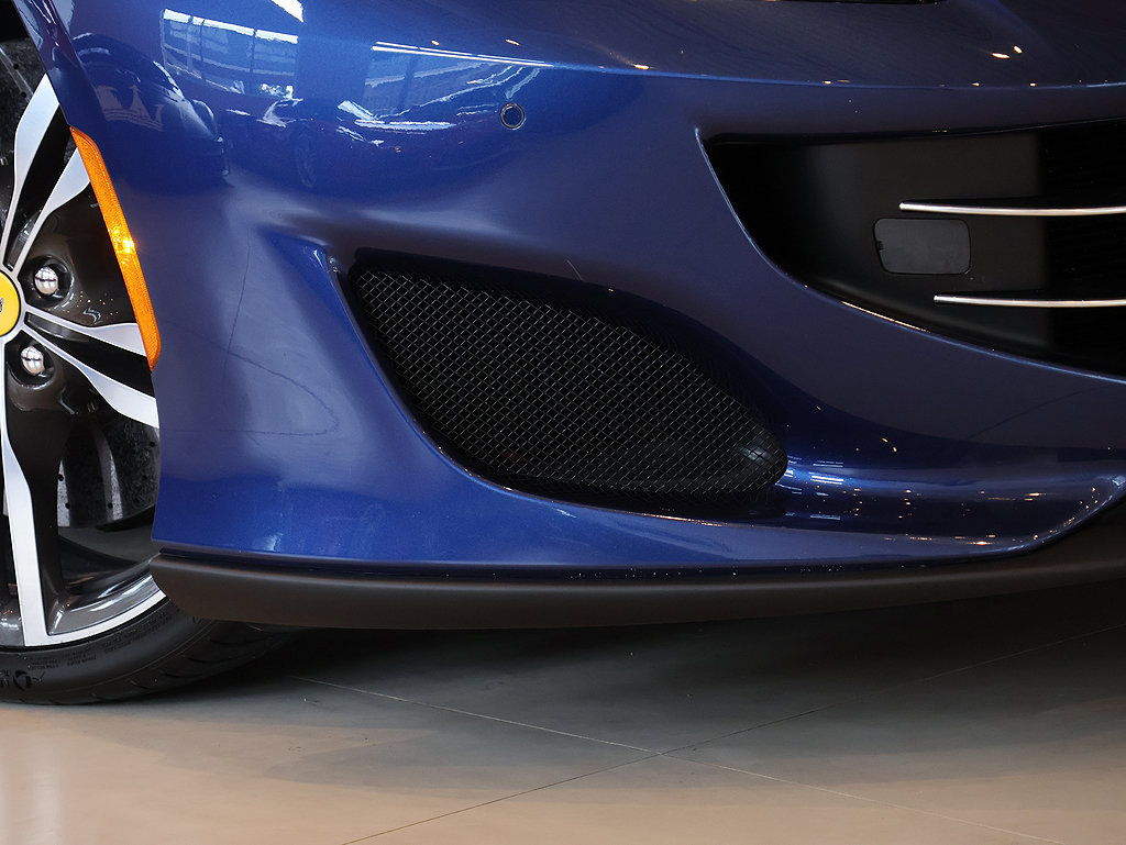 Certified 2019 Ferrari Portofino RWD image 14