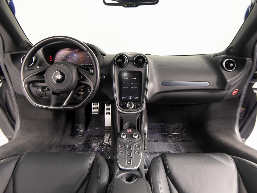 Used 2020 McLaren GT image 25