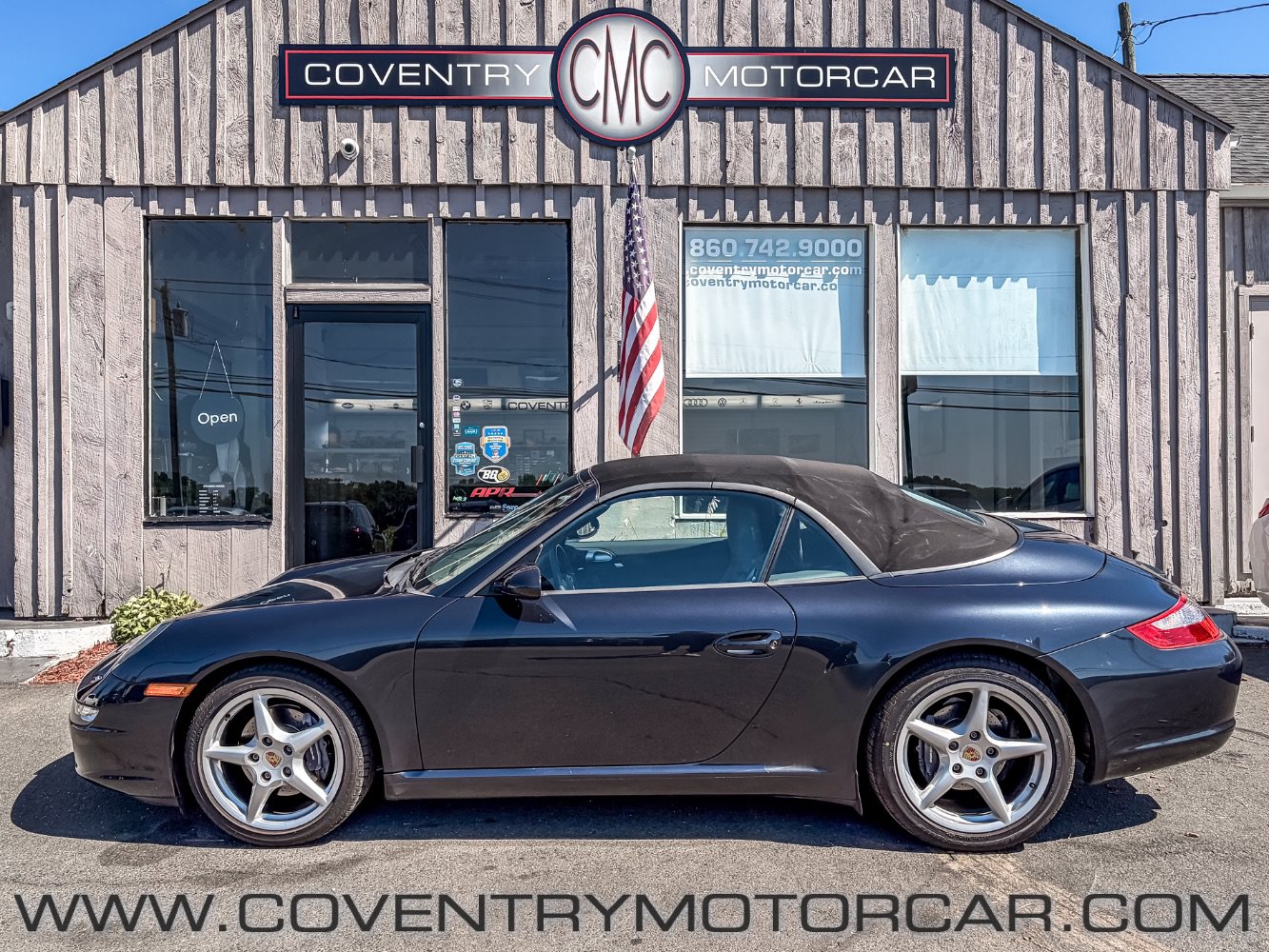 Used 2005 Porsche 911 Carrera RWD image 2