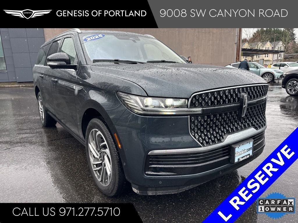 Used 2025 Lincoln Navigator L Reserve AWD/4WD image 1