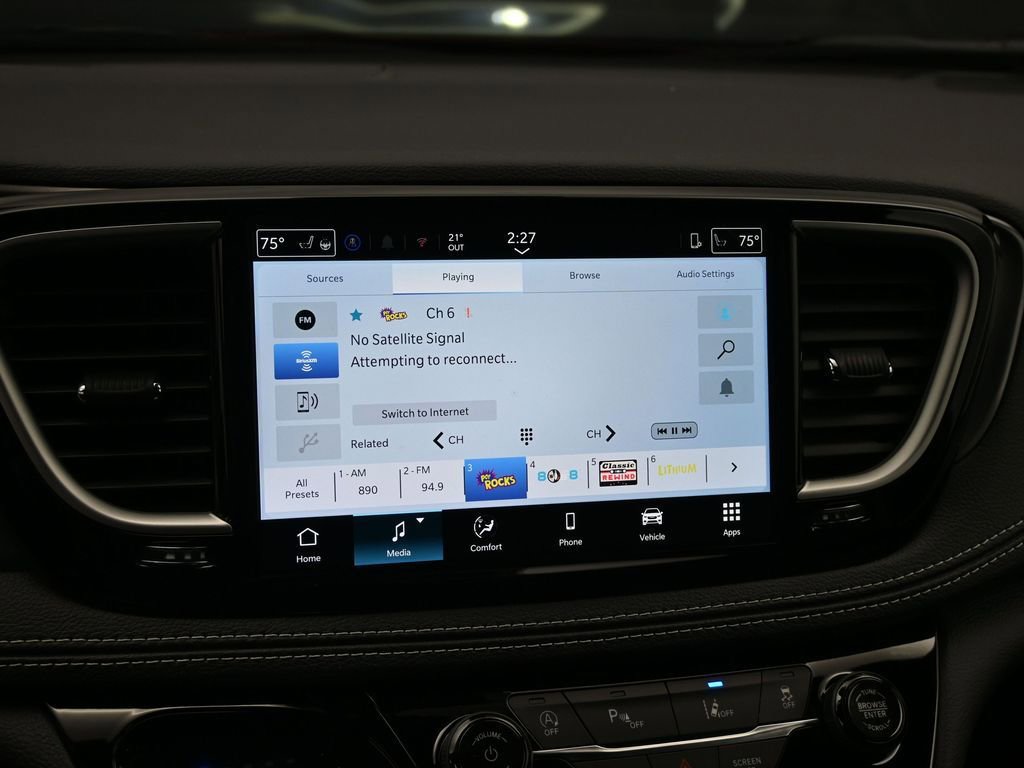 New 2026 Chrysler Pacifica Select w/ S Appearance Package FWD image 12