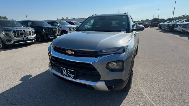 Used 2023 Chevrolet TrailBlazer LT AWD/4WD image 4