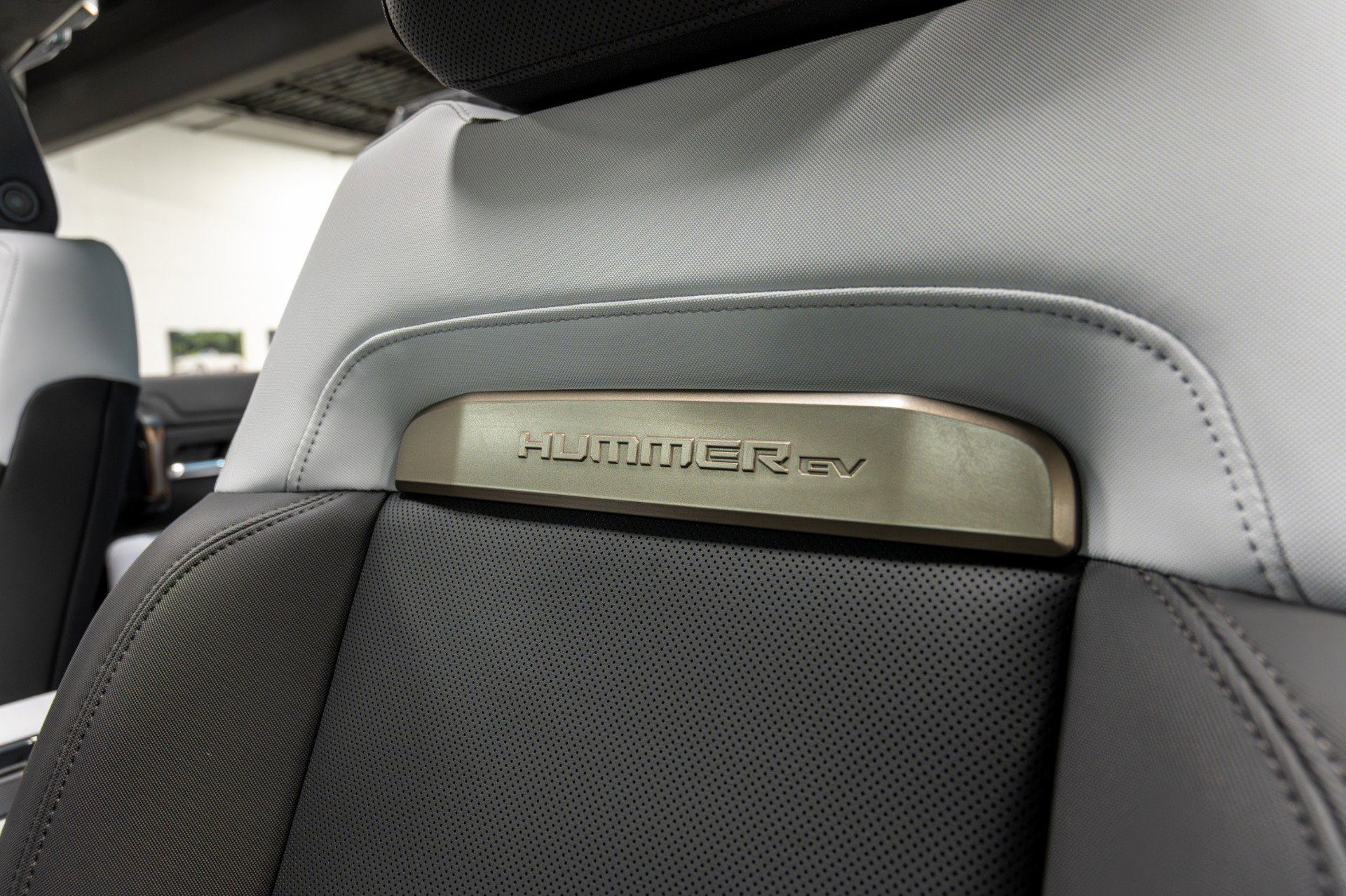 Used 2024 GMC Hummer EV 3X w/ Omega Edition image 8