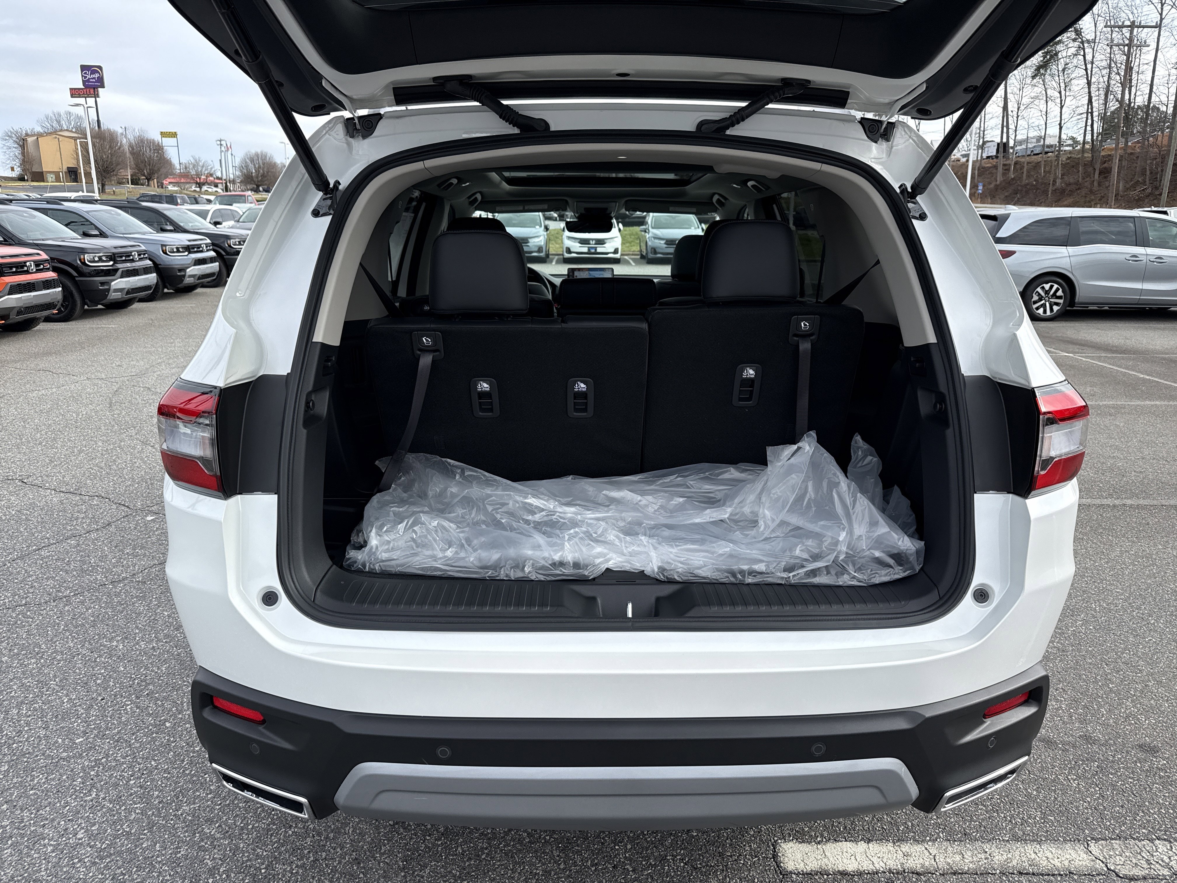 New 2025 Honda Pilot Touring image 31