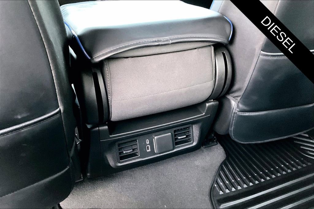 Used 2024 Chevrolet Silverado 2500 LT w/ Convenience Package image 11