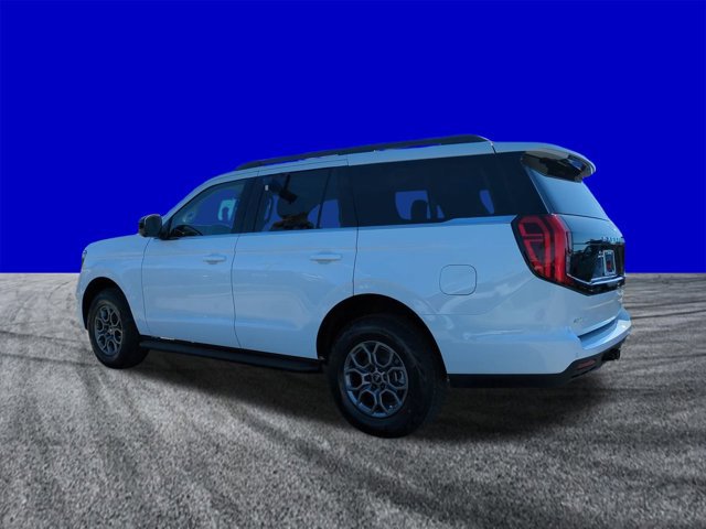 New 2026 Ford Expedition Active image 6