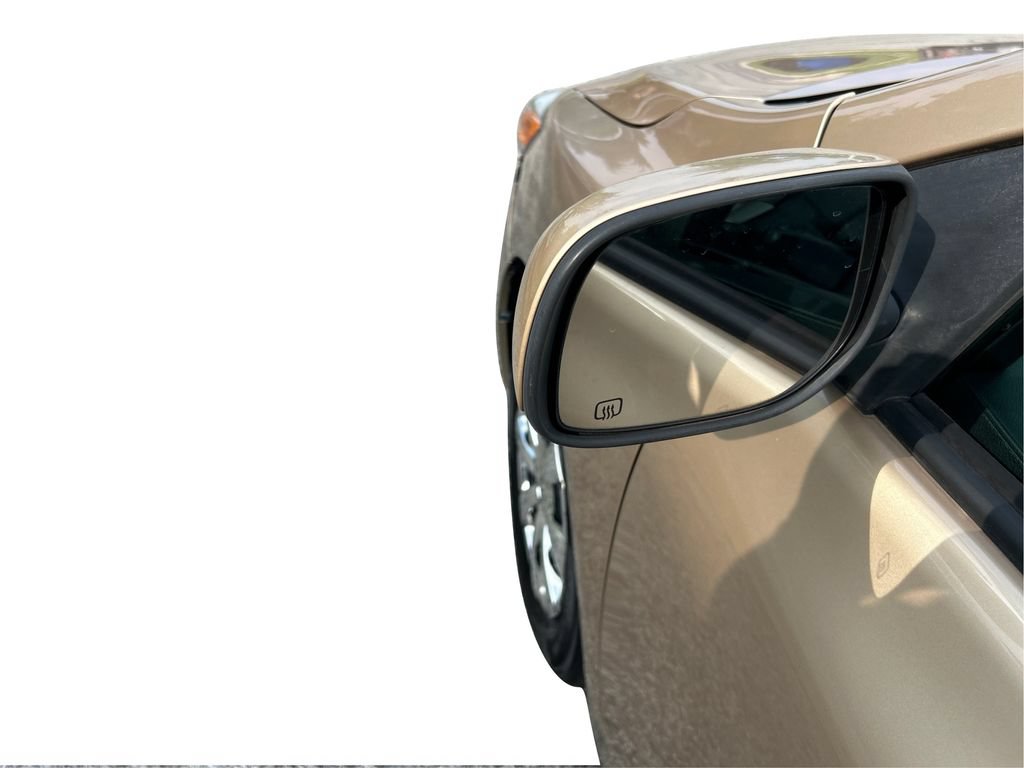 Used 2011 Toyota Corolla LE FWD image 29