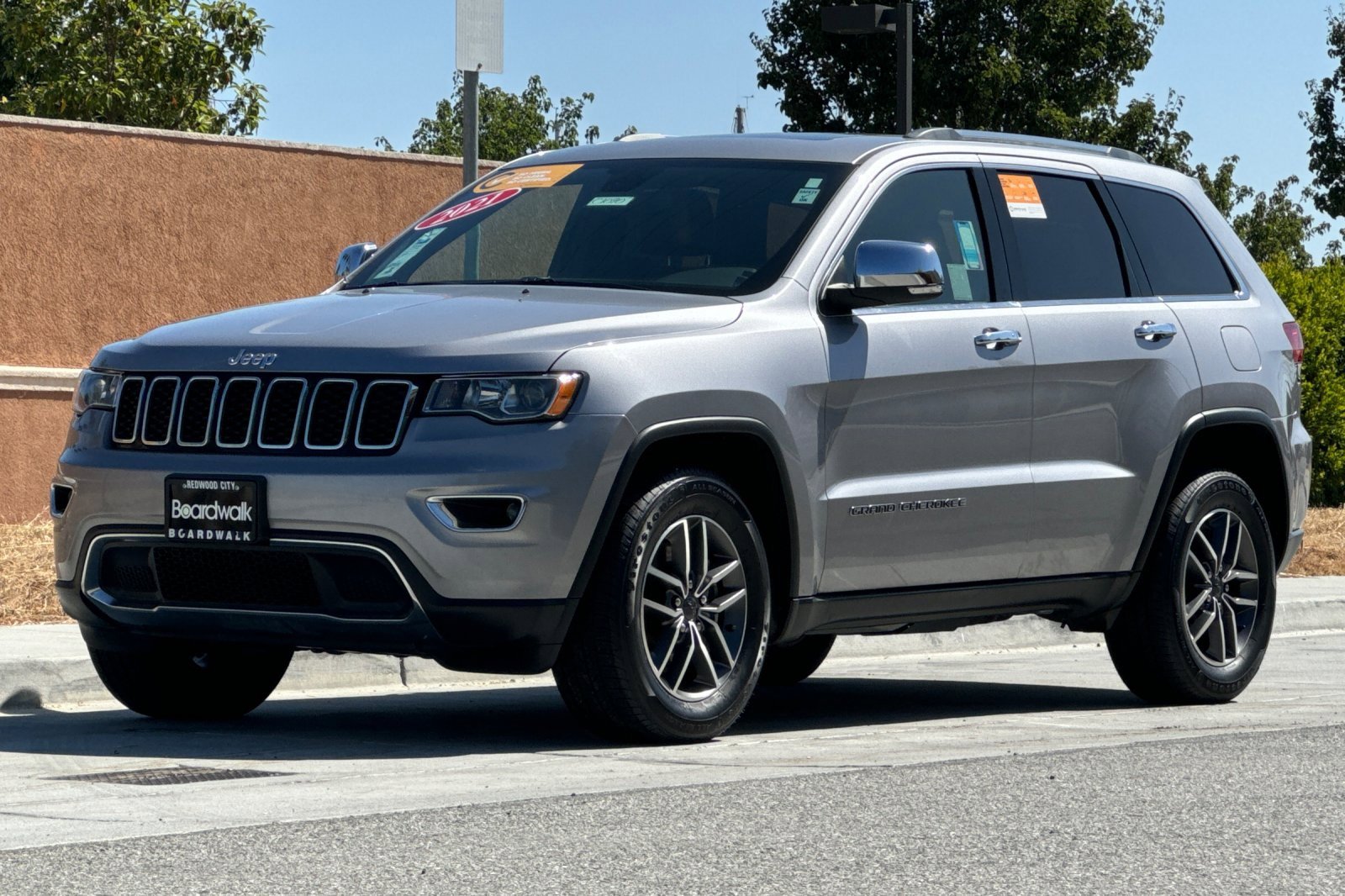 Certified 2021 Jeep Grand Cherokee Limited w/ Luxury Group II image 8