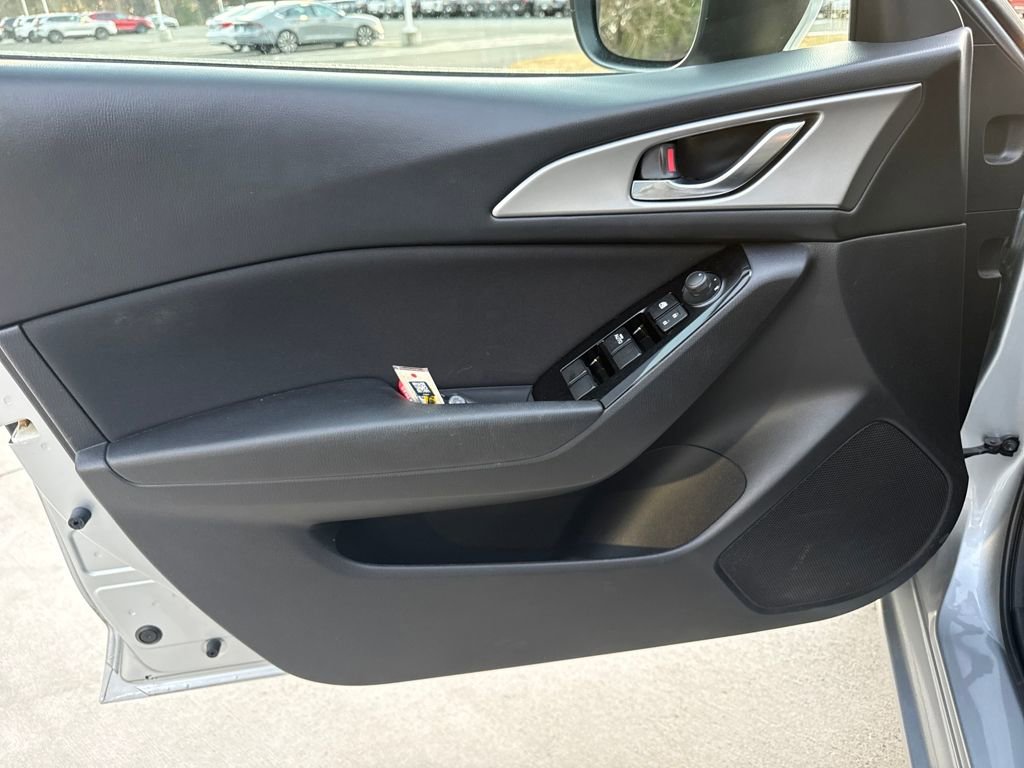Used 2018 MAZDA MAZDA3 Sport image 14
