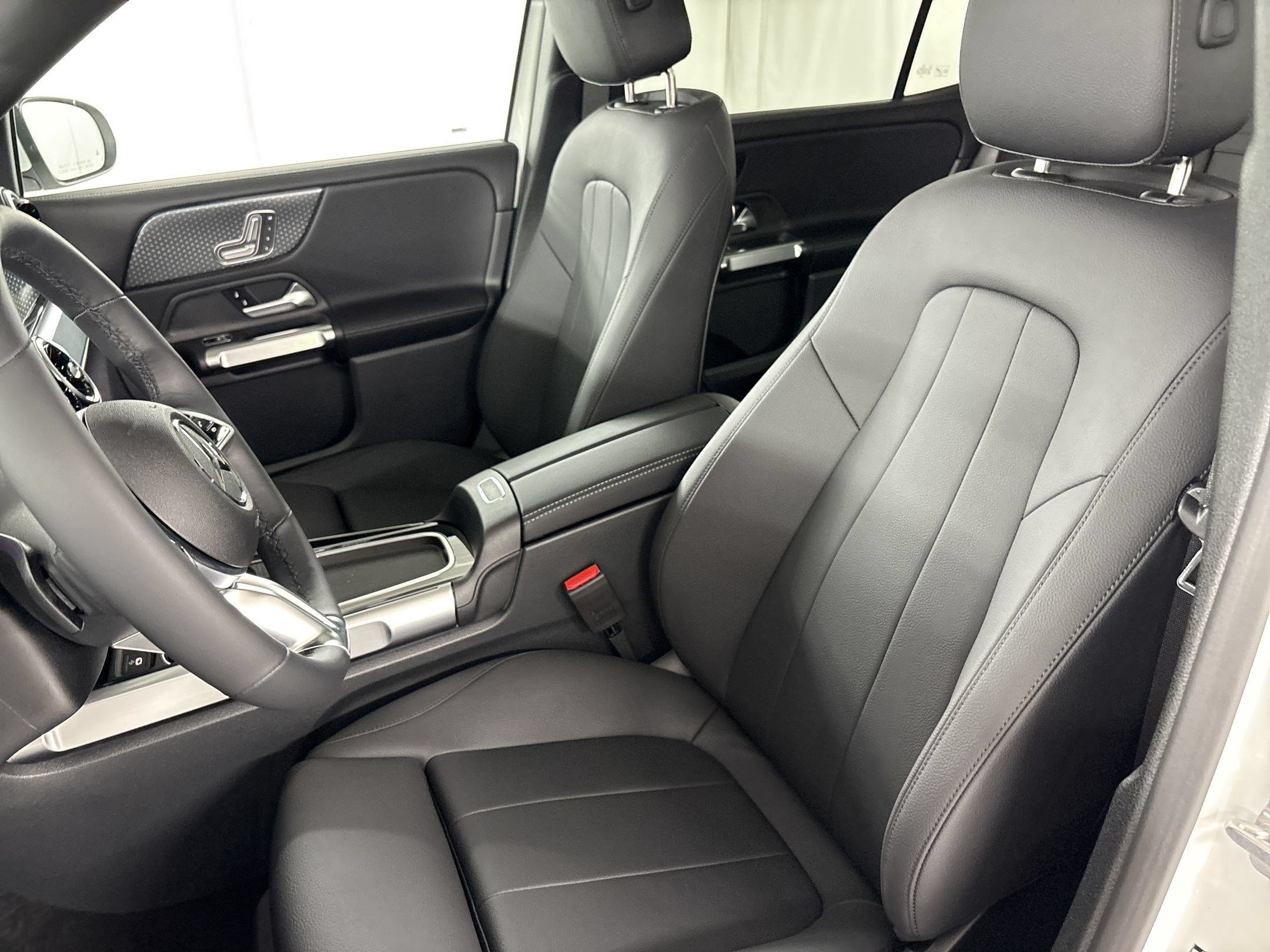 Certified 2026 Mercedes-Benz GLB 250 image 49