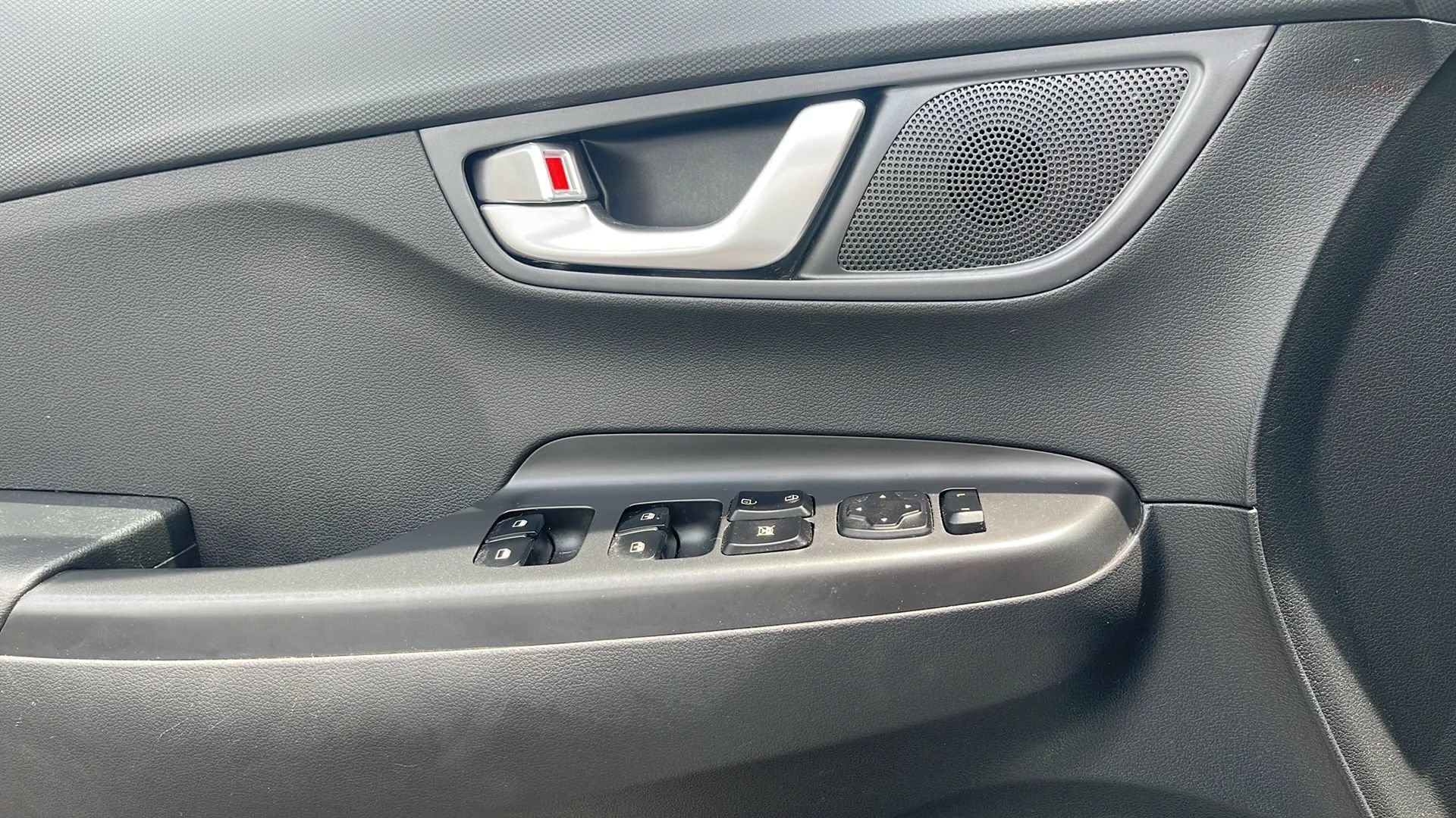 Used 2022 Hyundai Kona SEL w/ Convenience Package FWD image 20