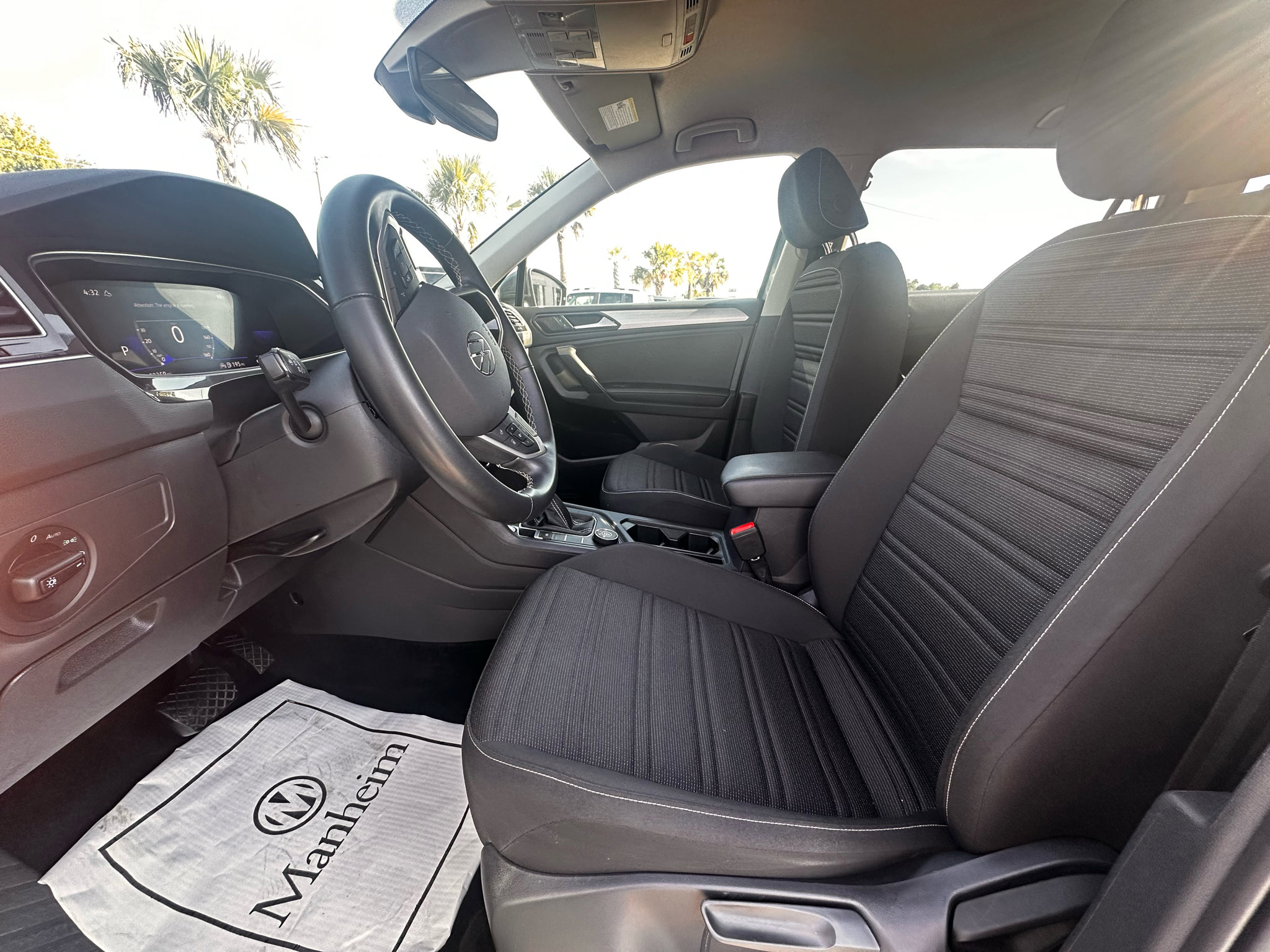 Used 2024 Volkswagen Tiguan S image 19