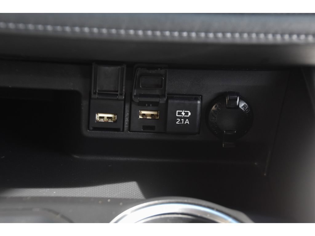 Used 2021 Toyota Highlander XLE image 37