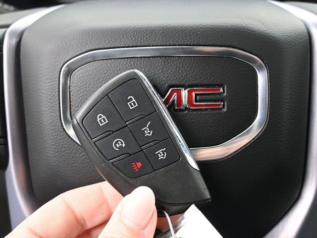 Used 2022 GMC Yukon XL SLT w/ SLT Luxury Package image 40