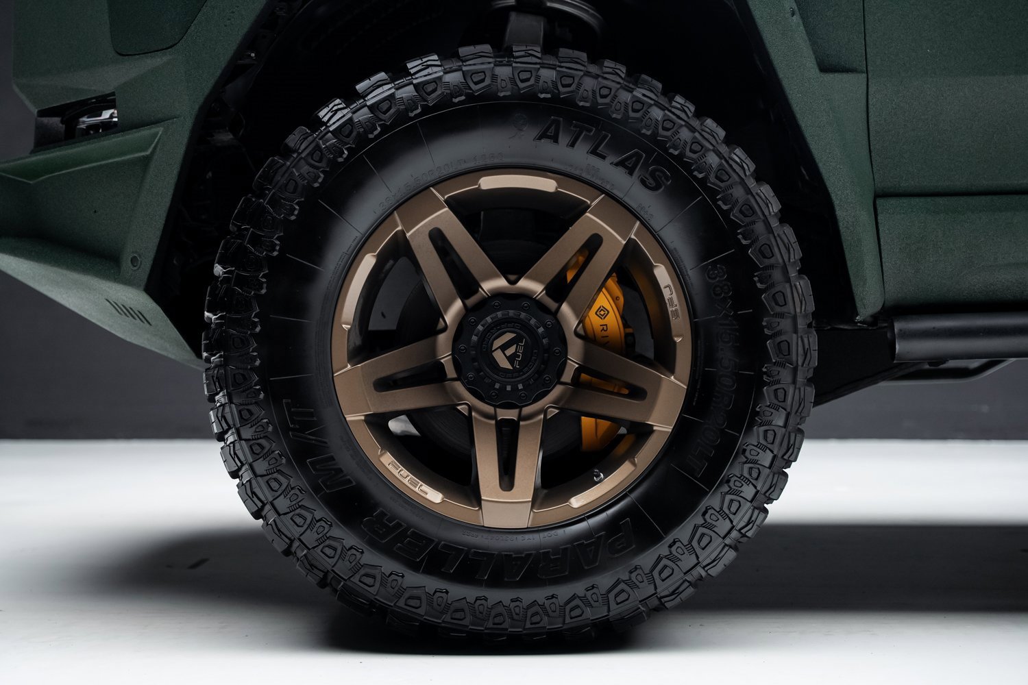 Used 2022 Rivian R1T Adventure image 19