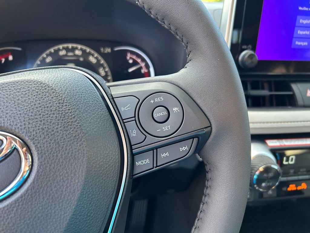 Used 2025 Toyota RAV4 XLE w/ Convenience Package image 26